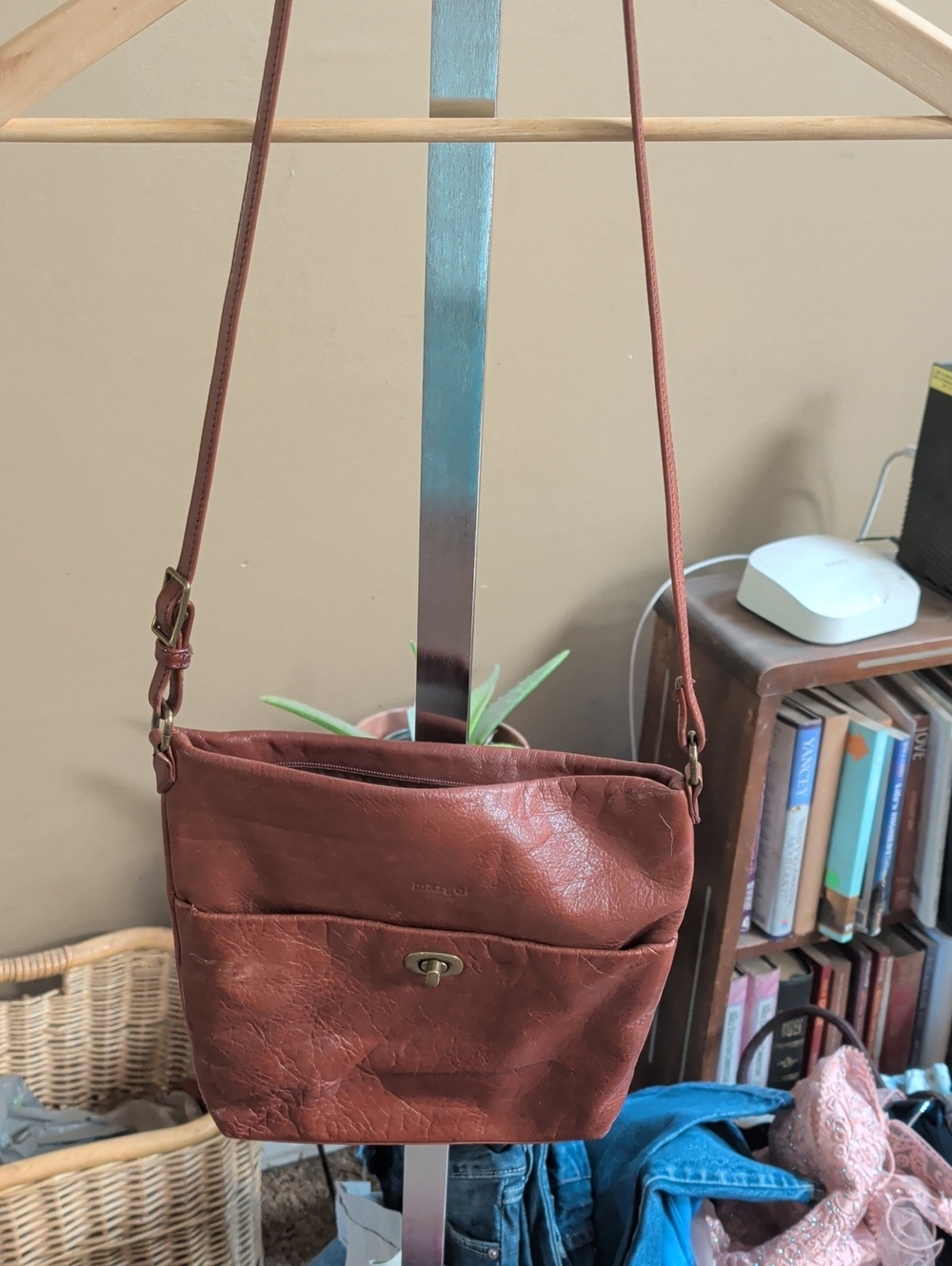 margot Chestnut Brown Leather Crossbody Bag